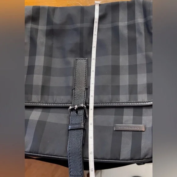 Burberry Men’s Messenger Bag / Charcoal